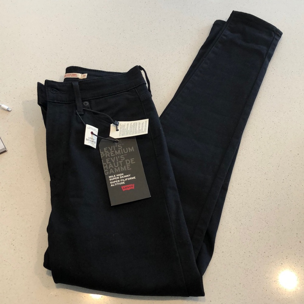Levi’s sculpt Mile High super skinny black jeans